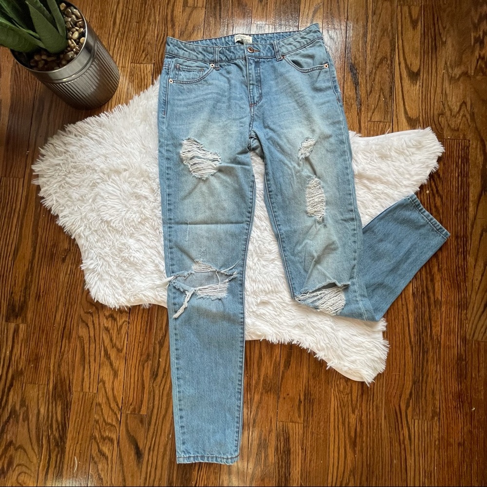 Forever 21 high waisted distressed Jeans